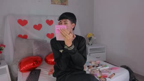 Snapshot of noah_lewiss chatting on 02-18-26, 11:17 NOAH online show from 02-18-26, 11:17