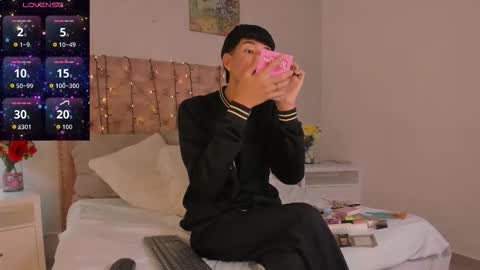 Snapshot of noah_lewiss chatting on 02-23-26, 10:56 NOAH online show from 02-23-26, 10:56