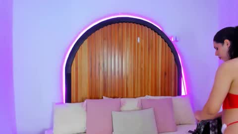 Mrs. Monroe online show from 12-23-24, 07:30