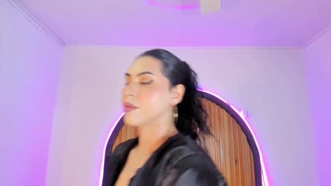 Mrs. Monroe online show from 01-20-25, 07:14