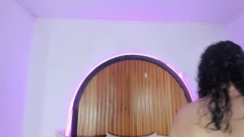 Mrs. Monroe online show from 02-04-25, 07:11