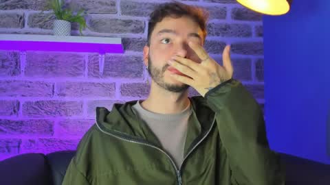    online show from 04-03-26, 12:03