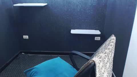 noah_sokolov online show from 11-23-25, 04:51