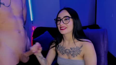 Snapshot of noahandmegan69 chatting on 12-30-24, 05:23 Noahandmegan online show from 12-30-24, 05:23