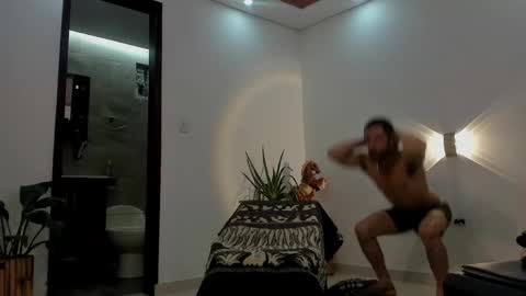 LIAM- noah online show from 04-09-26, 01:16