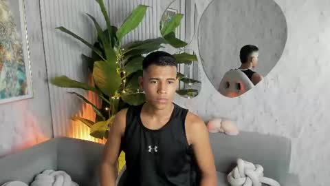 Snapshot of noahdark_ chatting on 06-30-26, 01:50 NOAH online show from 06-30-26, 01:50