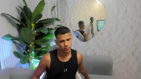Snapshot of noahdark_ chatting on 07-21-26, 02:36 NOAH online show from 07-21-26, 02:36