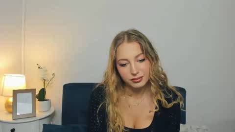 Snapshot of noahpretty chatting on 09-22-25, 03:14 noahpretty online show from 09-22-25, 03:14