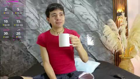 Snapshot of noahwalker__ chatting on 06-22-26, 11:07 online show from 06-22-26, 11:07