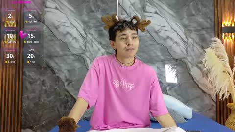 Snapshot of noahwalker__ chatting on 06-24-26, 10:58 online show from 06-24-26, 10:58