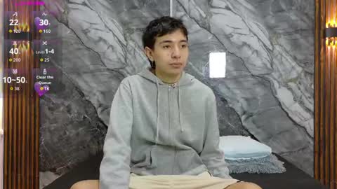 Snapshot of noahwalker__ chatting on 07-04-26, 11:05 online show from 07-04-26, 11:05