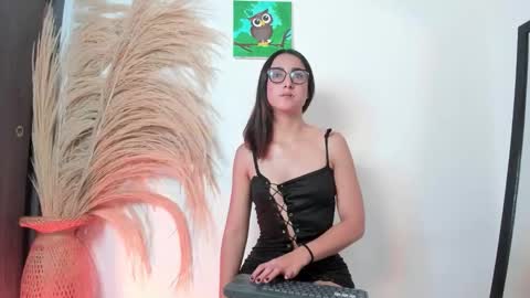 Noami Rose  online show from 02-11-26, 11:43