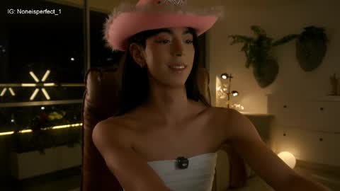 Snapshot of nobodyisperfect___ chatting on 06-07-26, 12:59 Samantha online show from 06-07-26, 12:59