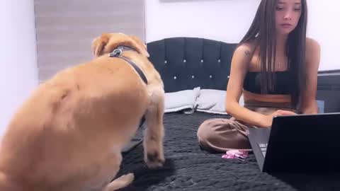 Jean Y Isa online show from 01-14-26, 03:34