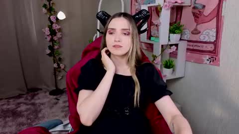 Alice online show from 06-22-26, 07:38