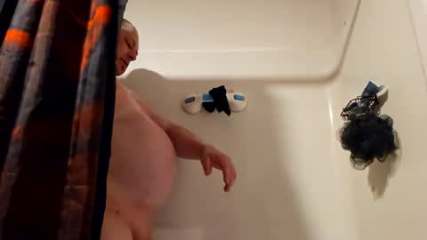 Snapshot of nodak808 chatting on 09-18-25, 06:48 Jonny Coxman online show from 09-18-25, 06:48