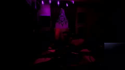 Snapshot of nodak808 chatting on 11-01-25, 10:50 Jonny Coxman online show from 11-01-25, 10:50