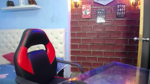 noelia_milfs online show from 03-19-26, 02:26