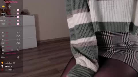 Snapshot of noelleneptune chatting on 01-24-25, 09:58 noelleneptune online show from 01-24-25, 09:58