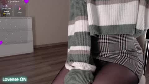 noelleneptune online show from 04-10-26, 04:28