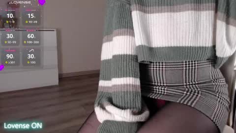 noelleneptune online show from 04-14-26, 09:26