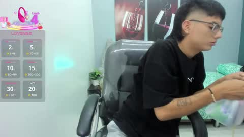 Snapshot of noha_scott chatting on 03-07-25, 11:38 Noha Scott online show from 03-07-25, 11:38