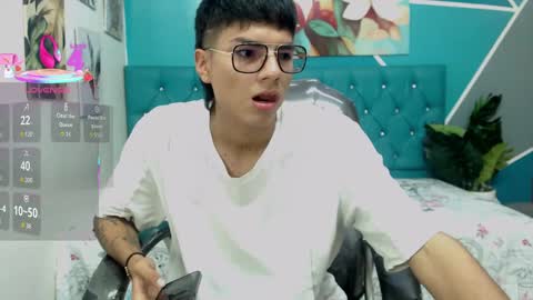 Snapshot of noha_scott chatting on 10-15-25, 11:38 Noha Scott online show from 10-15-25, 11:38