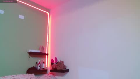 Noha Thomson online show from 02-20-25, 11:32