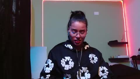 Noha Thomson online show from 09-20-25, 08:21