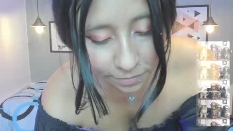 Snapshot of nohemi_louse chatting on 03-10-25, 11:06 Nohemi online show from 03-10-25, 11:06