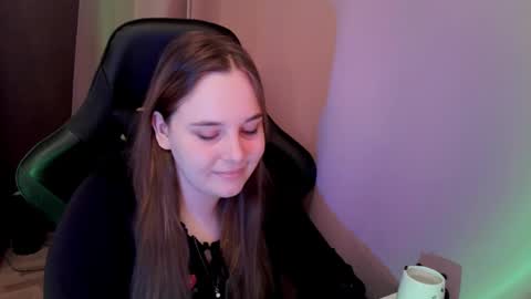 noir_ember_ online show from 11-17-25, 01:06