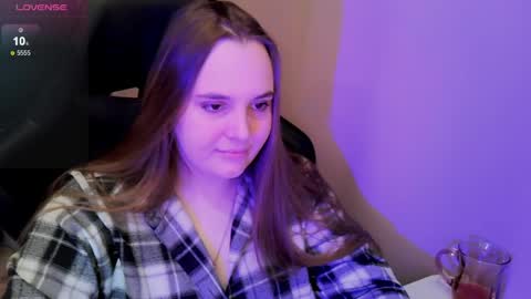 noir_ember_ online show from 03-28-26, 05:56