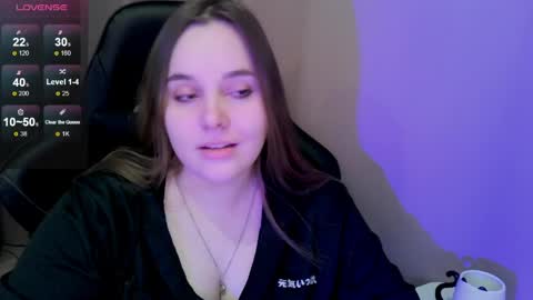 noir_ember_ online show from 04-04-26, 05:32