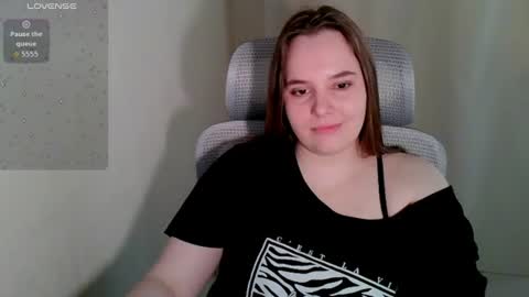Snapshot of noir_ember_ chatting on 07-28-26, 04:50 noir_ember_ online show from 07-28-26, 04:50