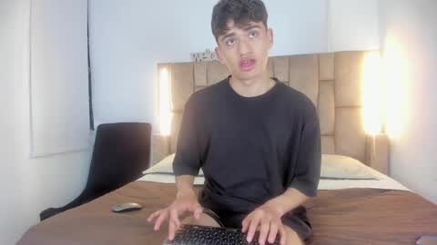 Sebas  online show from 03-19-26, 04:05