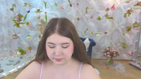 Snapshot of noirwhisper chatting on 06-14-26, 06:21 noirwhisper online show from 06-14-26, 06:21