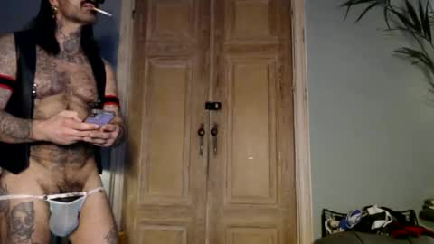 Snapshot of noisyx1976 chatting on 02-28-26, 08:10 Im here enjoy online show from 02-28-26, 08:10
