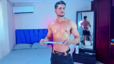 Im Nolan  online show from 02-09-26, 08:02