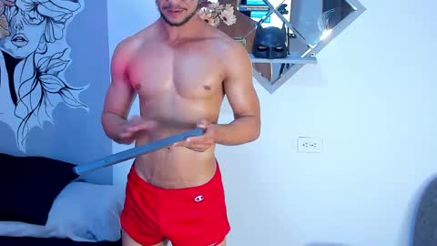 Snapshot of nolan_joness chatting on 05-21-26, 02:57 Im Nolan online show from 05-21-26, 02:57
