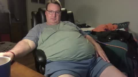 Snapshot of nolanvalenciax chatting on 02-19-26, 05:47 Nolan online show from 02-19-26, 05:47