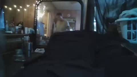 Noliana online show from 11-17-25, 10:37