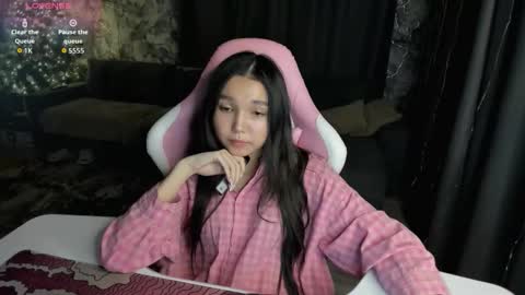 nomi online show from 01-18-26, 07:06