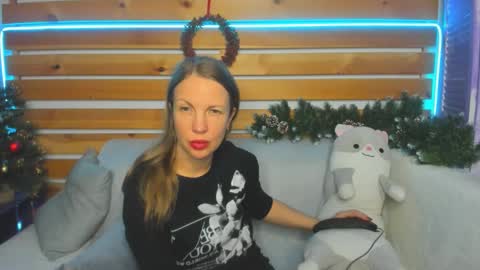 Nora online show from 12-07-24, 12:52