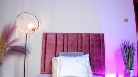 Nora Da Silva online show from 04-11-26, 12:59