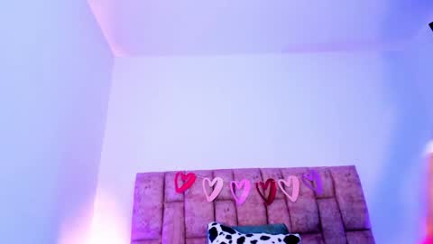 Nora Da Silva online show from 05-20-26, 05:02