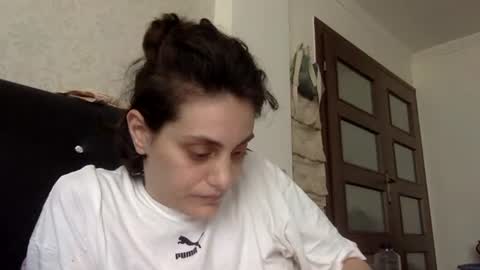 Snapshot of norablues chatting on 06-28-26, 12:55 norablues online show from 06-28-26, 12:55