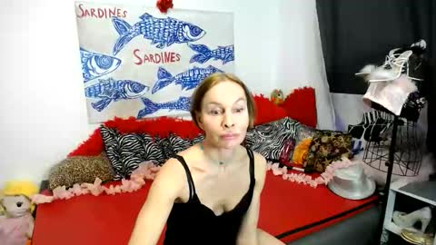 Snapshot of noraohgreys chatting on 05-27-26, 09:23 Nora online show from 05-27-26, 09:23