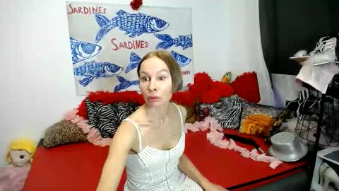 Snapshot of noraohgreys chatting on 05-29-26, 02:37 Nora online show from 05-29-26, 02:37