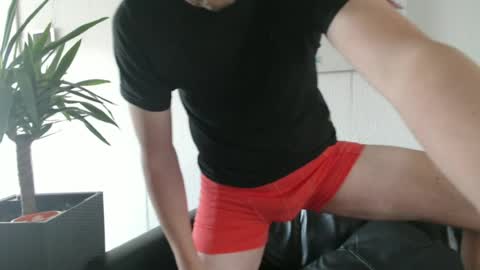 nordicrunner76 online show from 06-14-26, 06:43