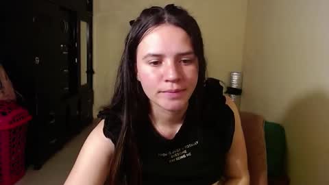 Snapshot of noreen_ chatting on 02-06-25, 08:34 noreen_ online show from 02-06-25, 08:34